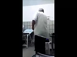 بنت من طنطا بتتناك من جوزها في أوضة الشغل – سكس مصري اتصور في القاهرة 2025