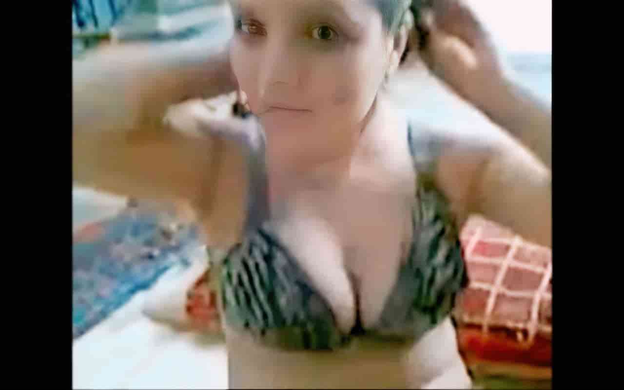 سكس عراقي 2026 – شرموطة الفلوس “ليش تصورني؟” نيج وتصوير سري بعد الحفلة HD | رازموى