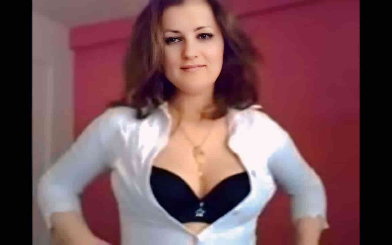 مقطع سكس مصري مسرّب – نيك قوي في غرفة النوم وصراخها مولّع