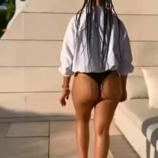 جورجينا تعرض طيزها المثيرة على العلن – xnxx سكس عالمي